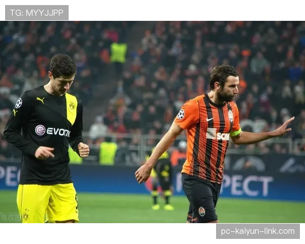 多特防线不稳趋势持续显现：赛季后半段防守质量波动影响战绩稳定性