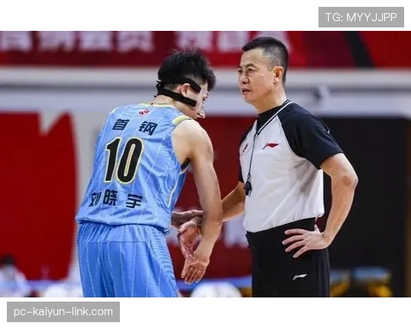 裁判权威如何影响判罚？规则体系中的最终话语权解析