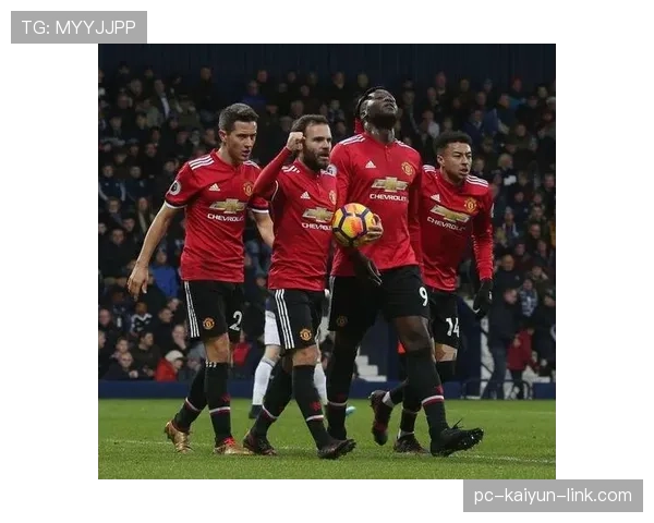 伊布连续强强对话压制对手防线，39岁仍主导进攻终结